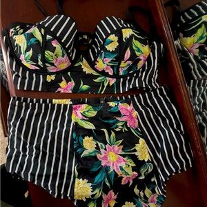 Torrid Swim Size 3 (Torrid Sizing)